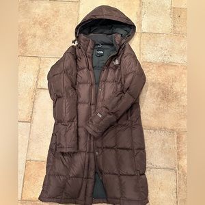North Face puffer brown with hood. Knee length. Size M. Warm!